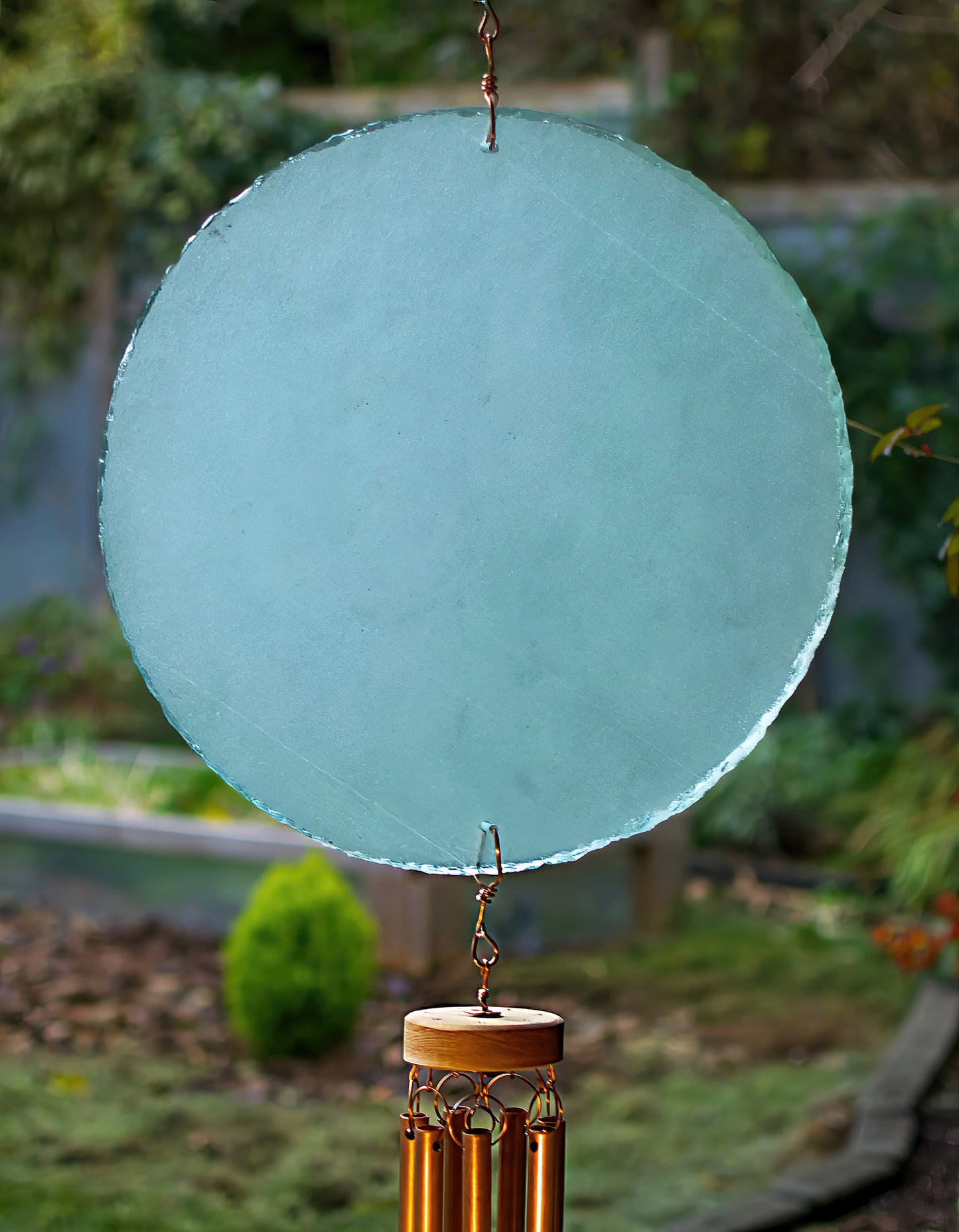 Windchime Frosty White Full Moon avec de grands carillons en cuivre