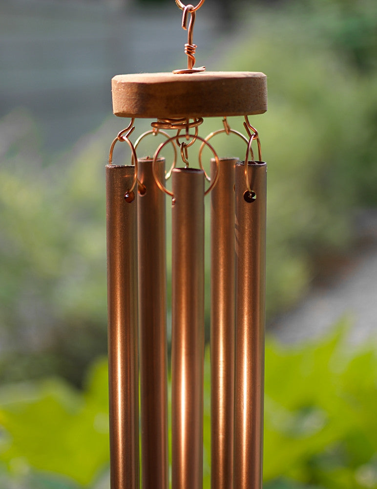 Carillon éolien artisanal en verre vert et cuivre